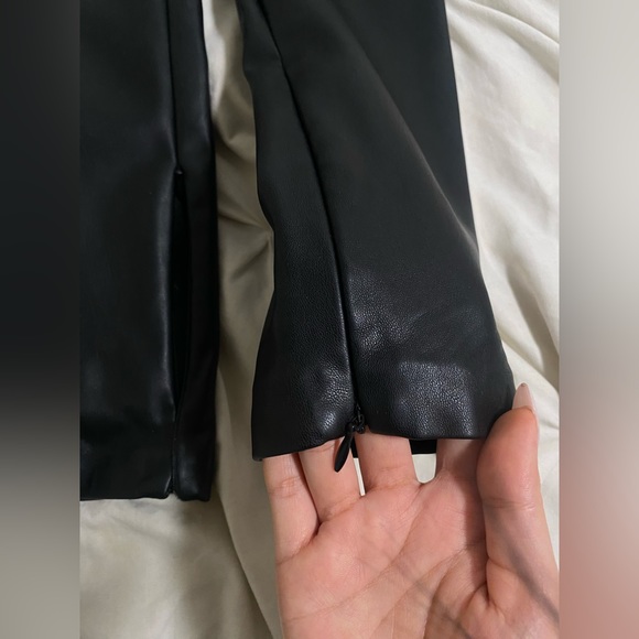 Zara Faux Leather leggings - Picture 7 of 11